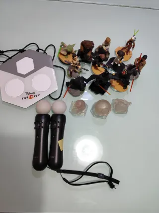 PS3 + 4 mandos + juegos + accesorios.