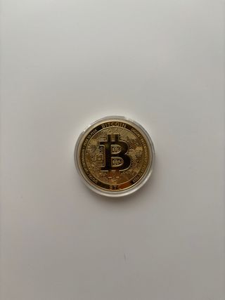 Moneda Bitcoin Dorada