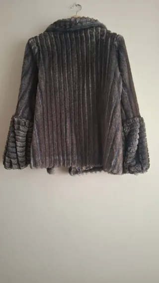 Chaqueton tipo piel sintética