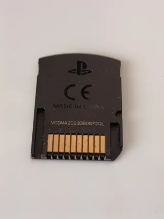 Lote 2 Juegos PS Vita: F1 2011 y MotoGP 13