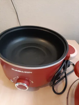 Olla eléctrica con vaporera RUNBAISEN