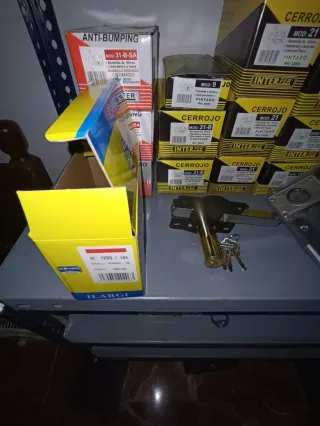 Cerrojo ILARGI 1203/105 Bombillo Redondo