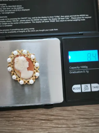 Broche Camafeo Oro y Perlas