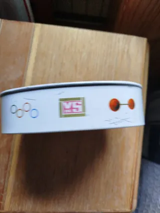 Lata metálica decorada vda. de solano