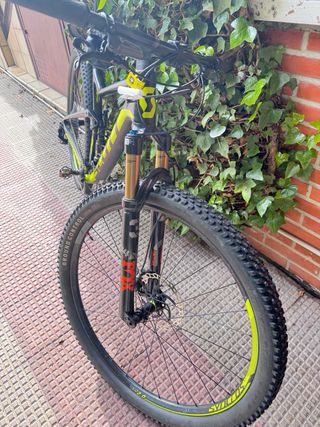 Scott Spark RC Bicicleta Montaña Vendo o cambio.