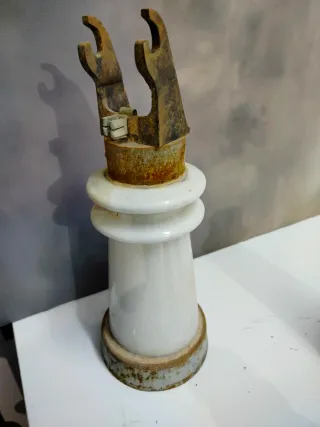 JICARA AISLANTE ELECTRICO