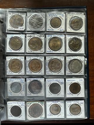 Álbum de medallas religiosas