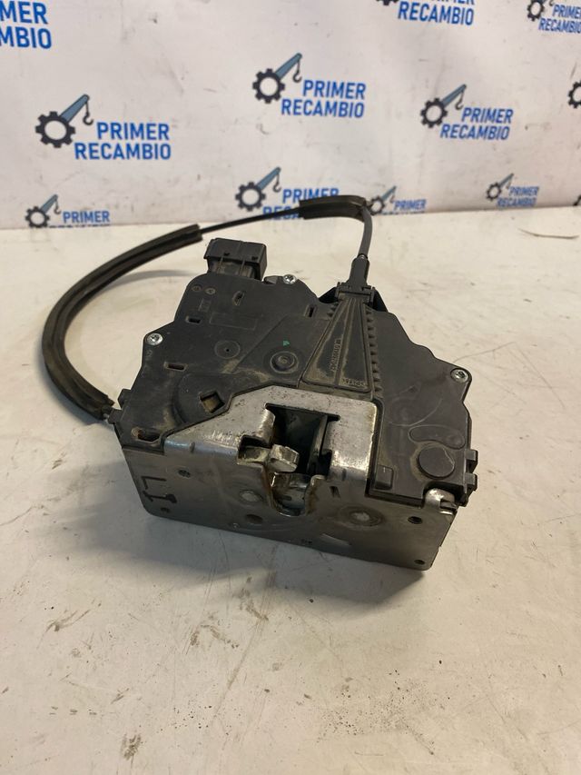 Cerradura Izquierda Opel Corsa D
