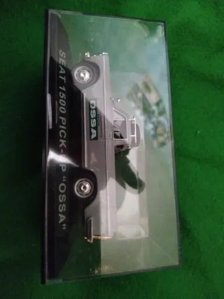 Coche Colección SEAT 1500 Pick Up OSSA escala 1/43