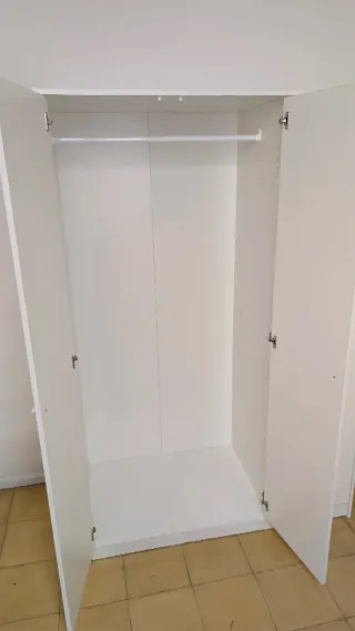 Armario IKEA KLEPPSTAD 3 puertas