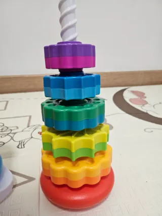 Juguetes para bebés: apilables y huevos sorpresa