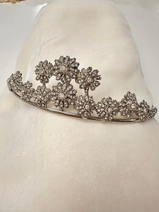 2 Tiaras Novia acabado plateado con aplicaciones