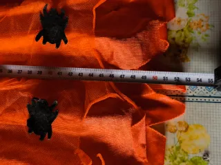 Disfraz de bruja naranja y negro 2 años