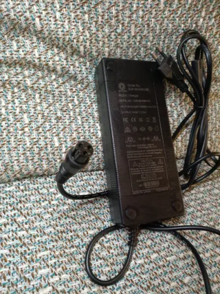 Cargador patinete eléctrico SmartGyro AC/DC