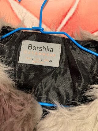 Bershka Chaquetón Pelo Sintético Gris Talla S