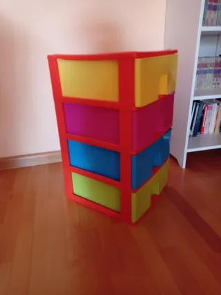Cajonera de plástico de 4 niveles