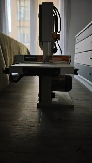 Sierra de cinta Prugeot