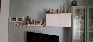 Mueble de salón madera y cristal