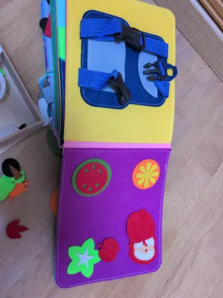 Libro sensorial fieltro