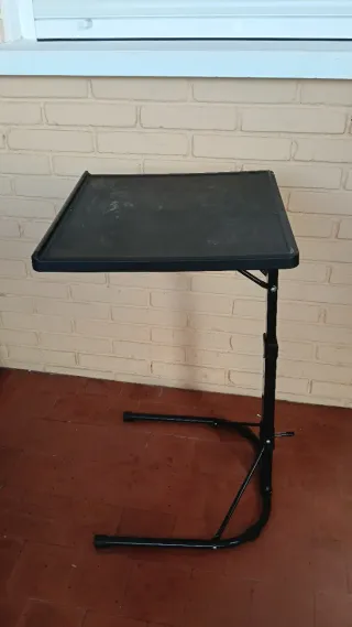 Silla de oficina con mesa plegable