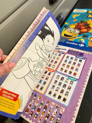 Cuadernos Carrefour Market Mania y Hora de Jugar