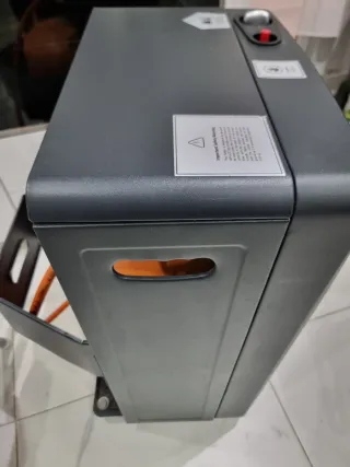 Estufa de butano Cecotec, butano y regulador