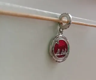 Charm Colgante Mundo al revés Stranger Things.