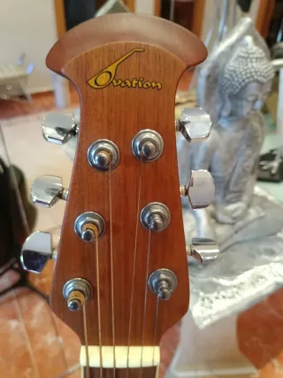 Guitarra Ovation Celebrity