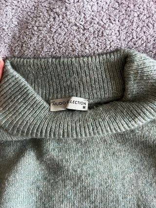 Jersey verde menta cuello alto