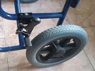 Silla de ruedas en muy buenestado sin apenas uso,