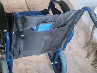 Silla de ruedas en muy buenestado sin apenas uso,