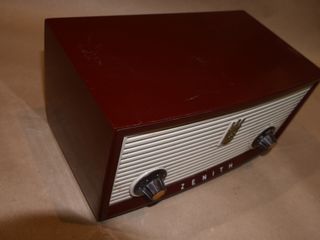 Radio Antigua Zenith Beige y Marrón