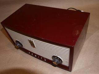 Radio Antigua Zenith Beige y Marrón