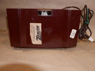 Radio Antigua Zenith Beige y Marrón