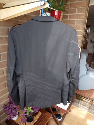 Traje Zara Negro Chaqueta y Pantalón Talla 38.