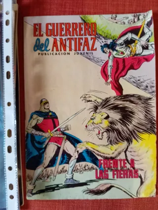 Lote de 12 cómics de Espada y Brujería.