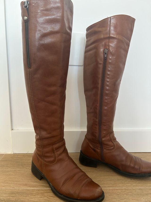 Botas altas de cuero marrones mujer vintage