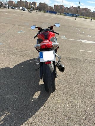 Suzuki GSX-R 600 K8 Roja y Negra