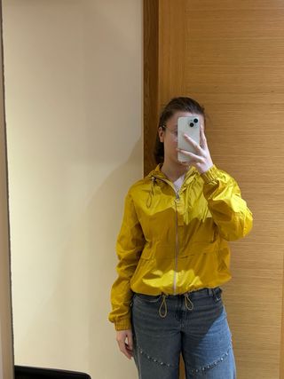 Chaqueta impermeable deportiva