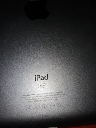 Apple iPad 9.3.6. 16 giga