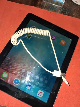 Apple iPad 9.3.6. 16 giga