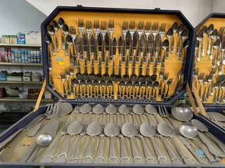 Cubertería Magefesa 130 piezas