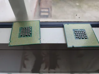 Coppia CPU Intel 4