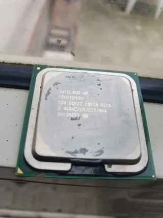 Coppia CPU Intel 4