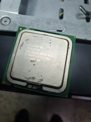 Coppia CPU Intel 4