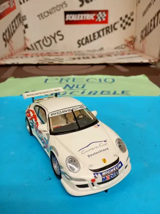 Scalextric Porsche 911 GT3 Cup Carrera con luces