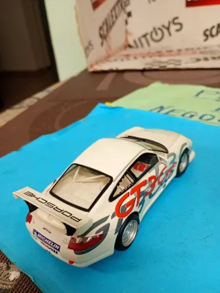 Scalextric Porsche 911 GT3 Cup Carrera con luces