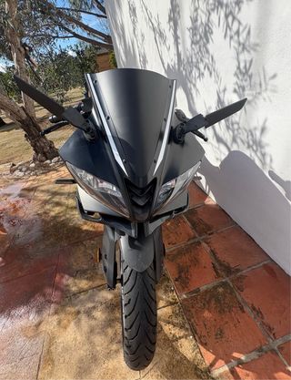Yamaha YZF-R125 2016 Negra + Extras