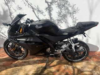Yamaha YZF-R125 2016 Negra + Extras