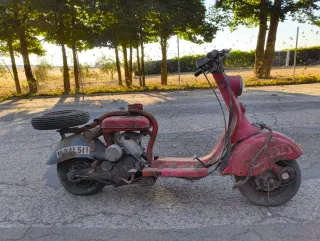 Lambretta LD 125 con informe de tráfico.